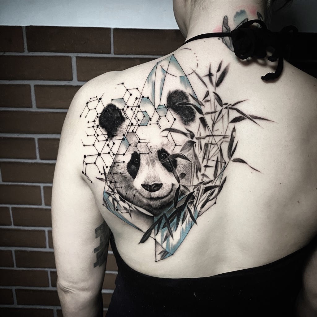 Asia-Tattoo-Panda-aus-Frankfurt